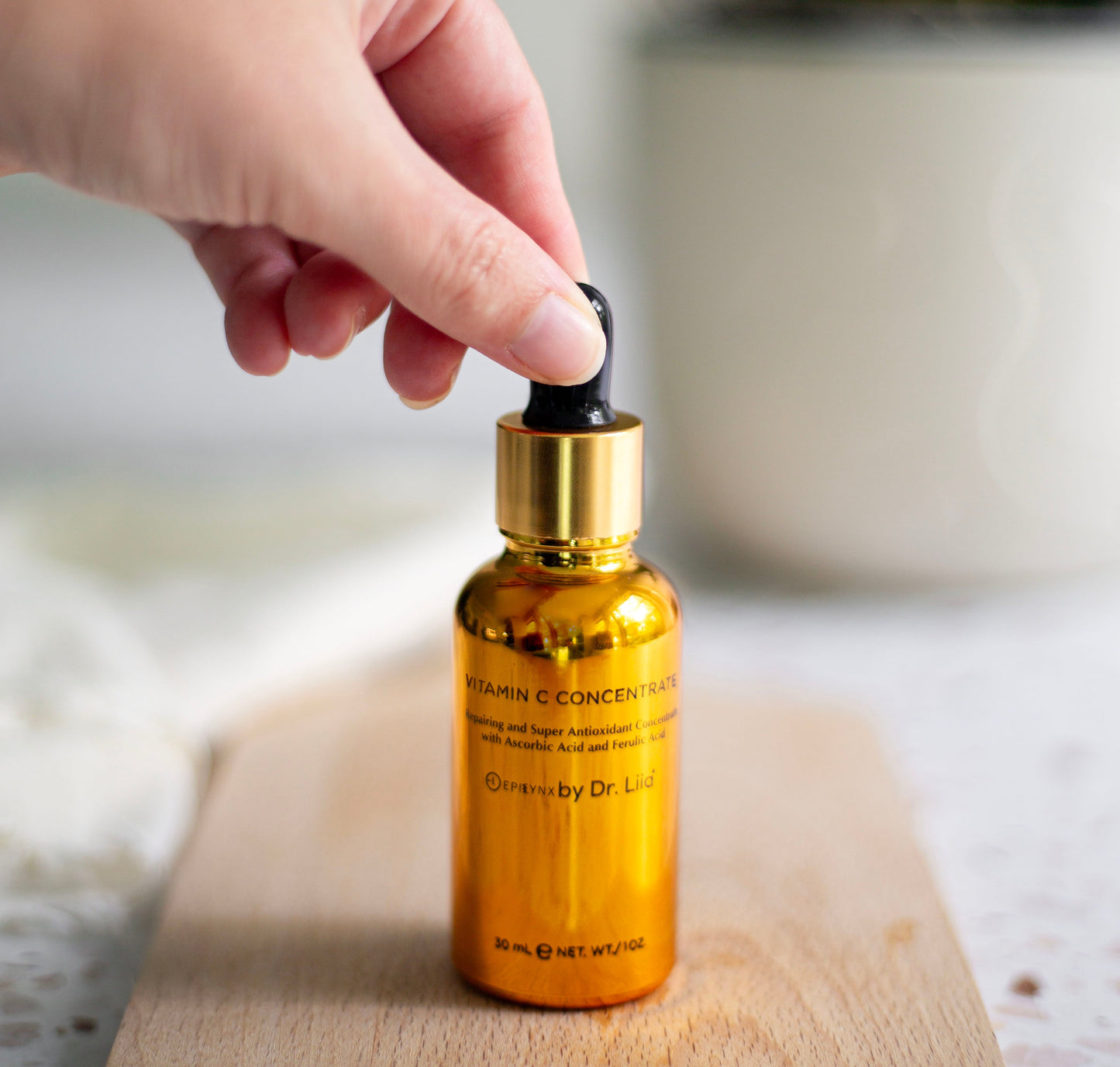 Brightening Vitamin C Glow Serum for Sensitive & Dry Skin – Vegan, Gluten-Free, Anti-Aging, Fragrance-Free